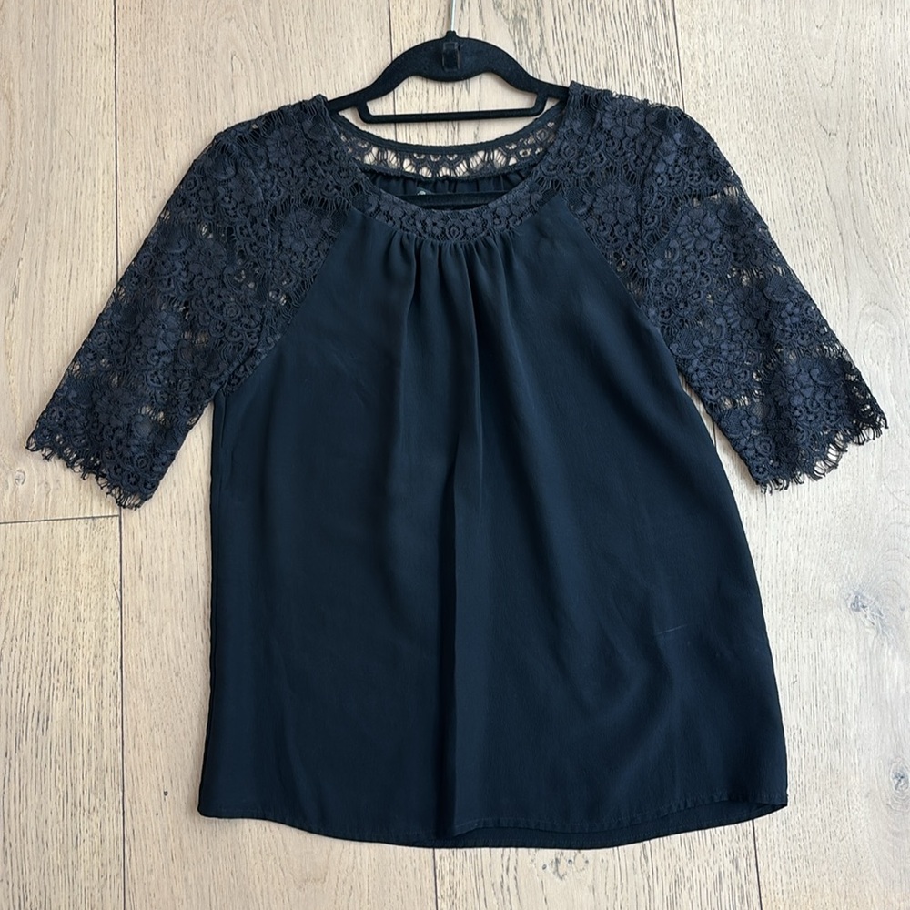 Madewell Broadway and Broome top with lace details